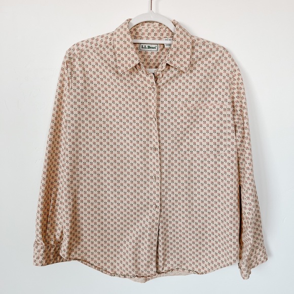 L.L. Bean Tops - Vintage L.L. Bean Floral Blouse